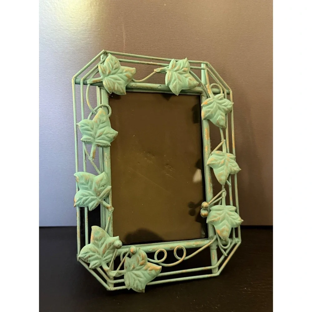 Ivy Leaf Photo Frame 5x7 Turquoise Color Distressed Metal cottage Core Whimsical